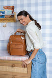 MOCHILA URBAN CAVALINHO LISA - CARAMELO - MASTERBAG
